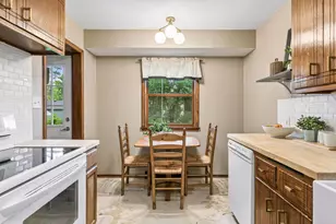 3572 Emerald Dr, White Bear Lake, MN 55110 - Photo 17