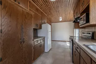 802 Center St, North Mankato, MN 56003 - Photo 11