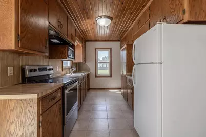 802 Center Street, North Mankato, MN 56003 - Photo 7