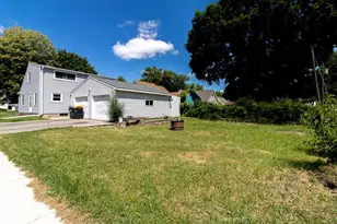 802 Center St, North Mankato, MN 56003 - Photo 33