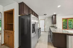 1708 Lydia Ave W, Roseville, MN 55113 - Photo 15