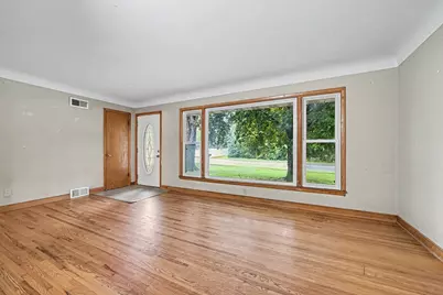 1708 Lydia Avenue W, Roseville, MN 55113 - Photo 9