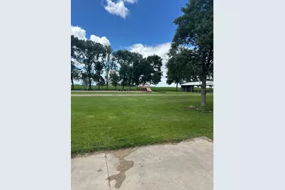106 2nd Avenue N, Mooreton, ND 58061 - Photo 3
