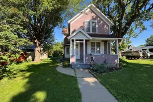 218 W Jewell Ave, Lake City, MN 55041 - Photo 3