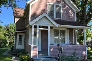 218 W Jewell Ave, Lake City, MN 55041 - Photo 1