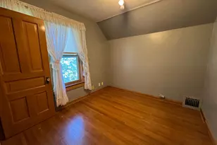218 W Jewell Ave, Lake City, MN 55041 - Photo 9