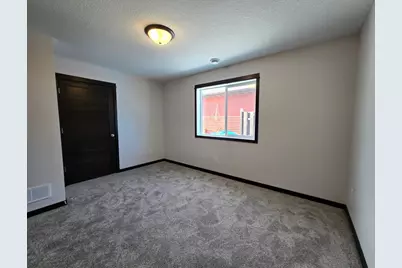2118 Nelson Street, Saint Peter, MN 56082 - Photo 9