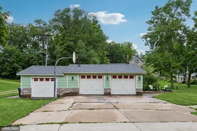 701 Hoffman Street W, Cannon Falls, MN 55009 - Photo 5