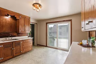 81 Manitoba Ave, Saint Paul, MN 55117 - Photo 7