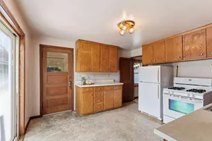 81 Manitoba Ave, Saint Paul, MN 55117 - Photo 5