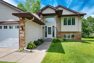2845 85th Ct NE, Blaine, MN 55449 - Photo 3