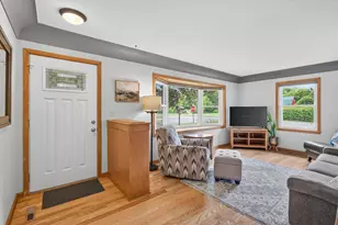 311 Sophia Ave, Hamburg, MN 55339 - Photo 7
