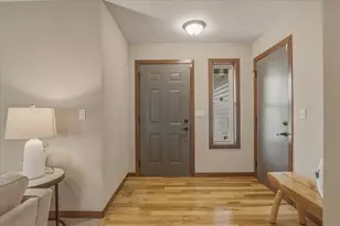 520 Olivia Ct, Hudson, WI 54016 - Photo 5