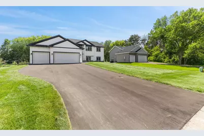 520 Lois Lane, Lino Lakes, MN 55014 - Photo 3