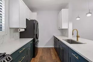 2566 Ellis Ave, Saint Paul, MN 55114 - Photo 9