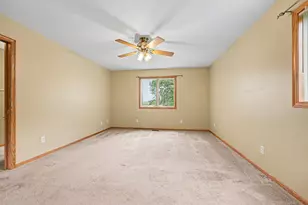 519 Edie Ct, Hudson, WI 54016 - Photo 17