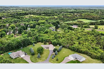 519 Edie Court, Hudson, WI 54016 - Photo 3