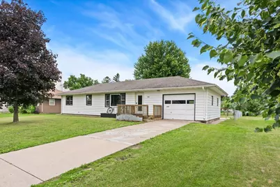 1009 W Center Street, Lake City, MN 55041 - Photo 1