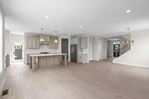 3779 Knightsbridge Ln N, Lake Elmo, MN 55042 - Photo 9