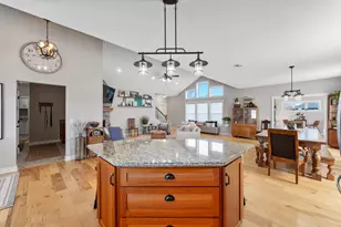 38209 Everett Ave, North Branch, MN 55056 - Photo 9