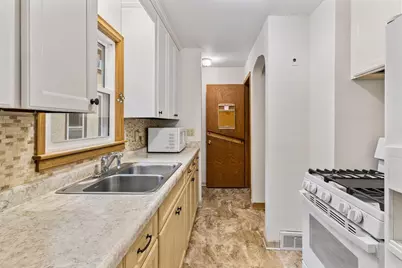 840 Armstrong Avenue, Saint Paul, MN 55102 - Photo 11