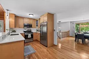 17351 Barberry Cir, Eden Prairie, MN 55346 - Photo 5