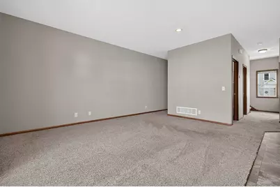 2438 Foxglove Circle, Hudson, WI 54016 - Photo 7
