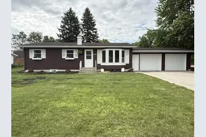 1419 Westmore Avenue, Wahpeton,  58075 - Photo 1