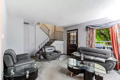 6877 Grenwich Lane N, Oakdale, MN 55128 - Photo 3