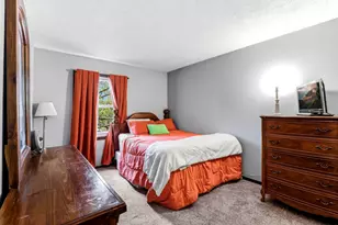 6877 Grenwich Ln N, Oakdale, MN 55128 - Photo 7