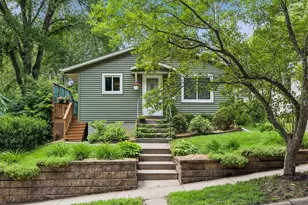 285 Deubener Pl, Saint Paul, MN 55105 - Photo 1