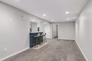 285 Deubener Pl, Saint Paul, MN 55105 - Photo 27