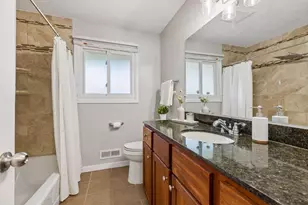 285 Deubener Pl, Saint Paul, MN 55105 - Photo 23