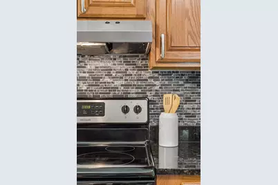 285 Deubener Place, Saint Paul, MN 55105 - Photo 17