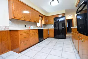 13702 Shirley Dr, Burnsville, MN 55337 - Photo 7