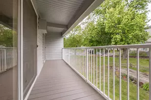 175 County Rd B2 E, Little Canada, MN 55117 - Photo 11