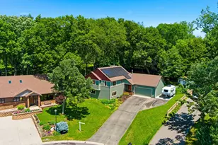 12568 Everest Ct E, Apple Valley, MN 55124 - Photo 49