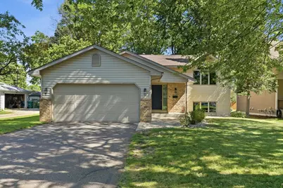6812 44th Avenue N, Crystal, MN 55428 - Photo 1