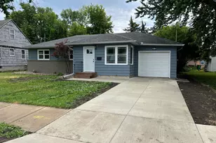 1405 W Clark St, Albert Lea, MN 56007 - Photo 1