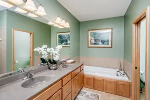 1161 Lakemoor Dr, Woodbury, MN 55129 - Photo 17
