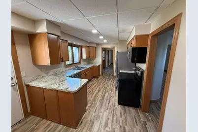 321 23rd Street NE, Bemidji, MN 56601 - Photo 5