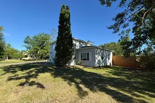 321 23rd St NE, Bemidji, MN 56601 - Photo 3