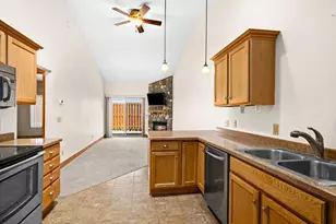 205 SE 17th St, Grand Rapids, MN 55744 - Photo 9