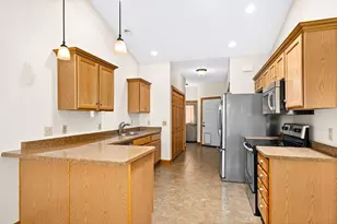205 SE 17th St, Grand Rapids, MN 55744 - Photo 7
