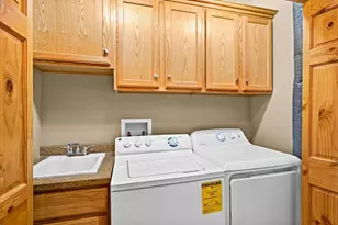 205 SE 17th St, Grand Rapids, MN 55744 - Photo 11