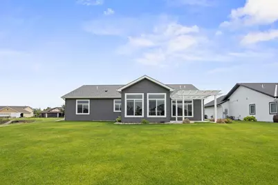 173 Eau Claire Avenue SE, Hutchinson, MN 55350 - Photo 21