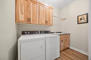 173 Eau Claire Ave SE, Hutchinson, MN 55350 - Photo 19