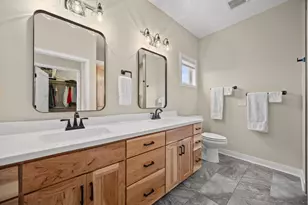 173 Eau Claire Ave SE, Hutchinson, MN 55350 - Photo 15