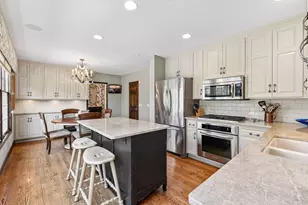 480 Highcroft Rd, Wayzata, MN 55391 - Photo 11
