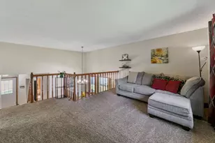 4712 Heather Ridge Rd N, Oakdale, MN 55128 - Photo 7